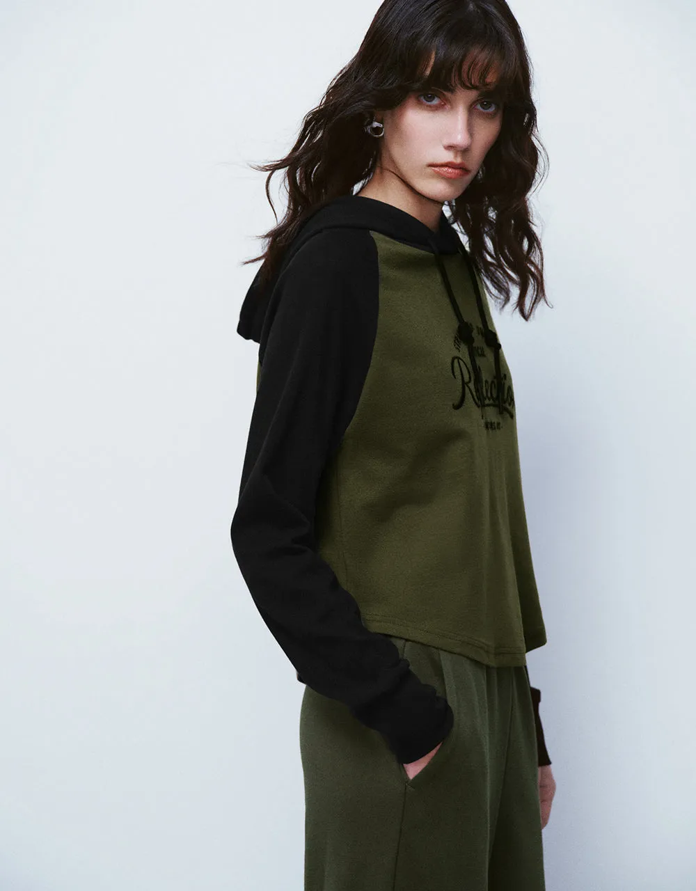 Raglan Sleeve Hooded Sweatshirt sold by Urban Revivo product image thumbnail 3