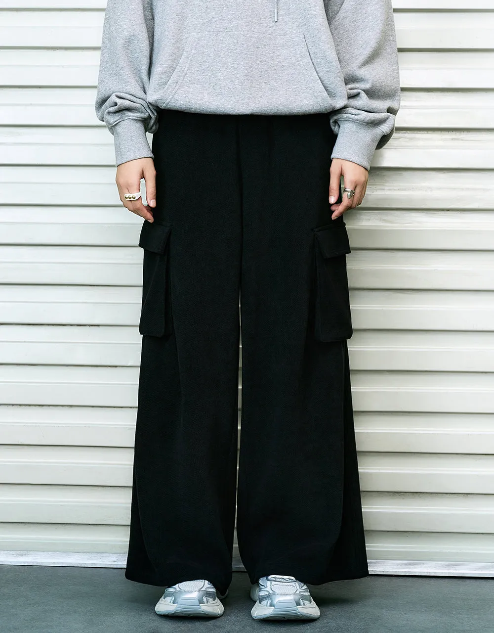 Drawstring Waist Knitted Straight Pants sold by Urban Revivo product image thumbnail 2
