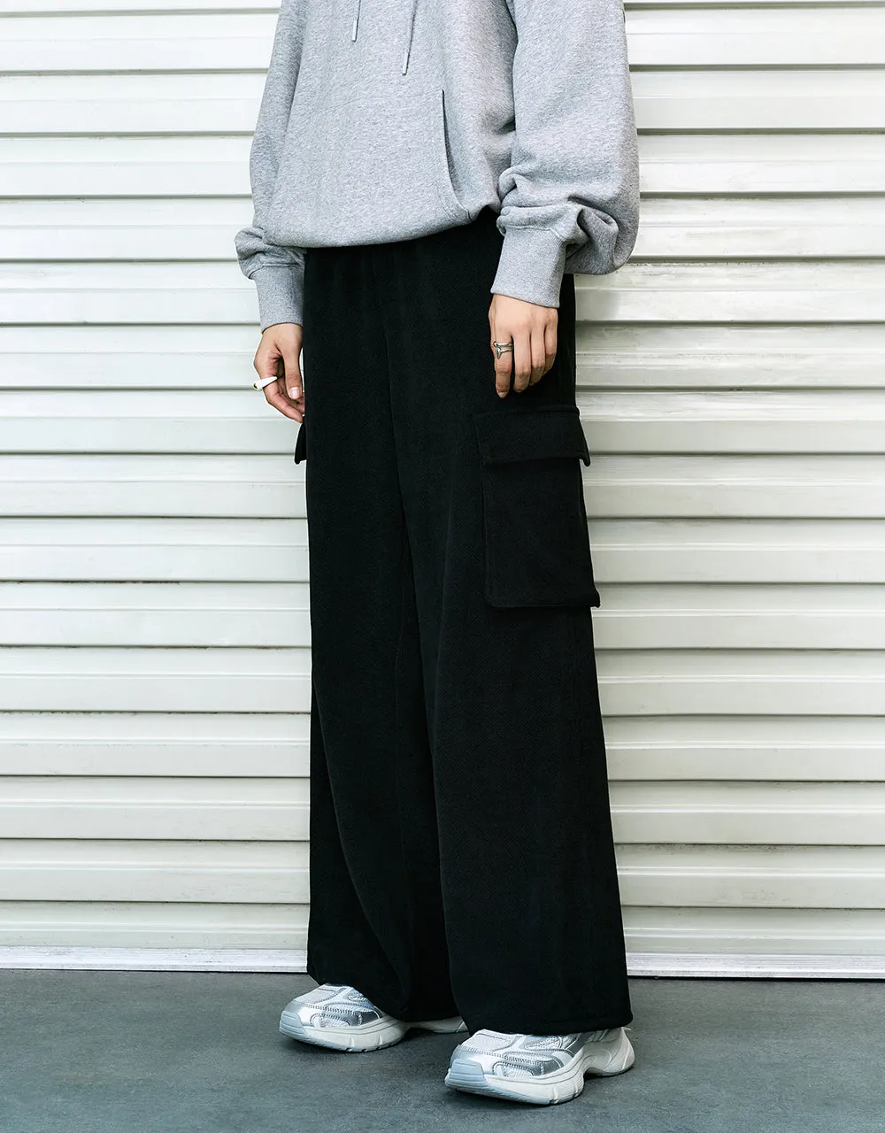 Drawstring Waist Knitted Straight Pants sold by Urban Revivo product image thumbnail 4