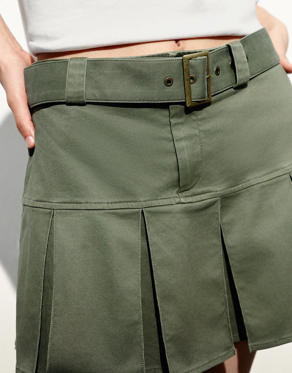 Pleated Mini A-Line Skirt With Belt sold by Urban Revivo product image thumbnail 5