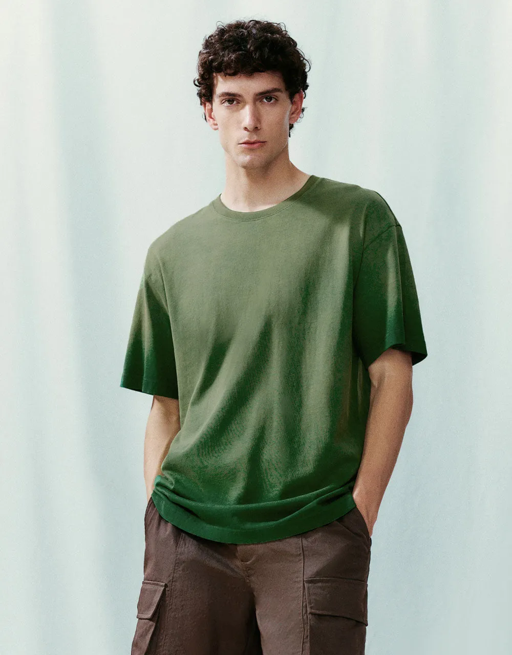 Gradient Crew Neck Loose T-Shirt sold by Urban Revivo