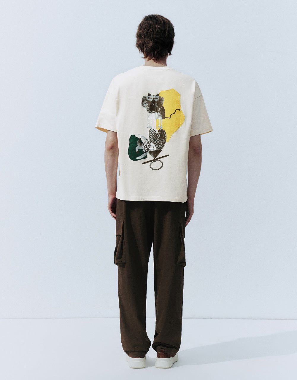 Loose Straight T-Shirt sold by Urban Revivo product image thumbnail 4