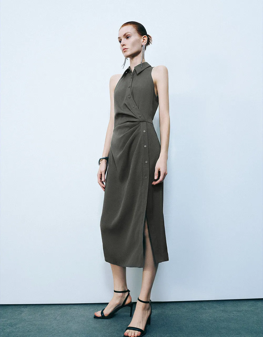 Sleeveless Straight Dress sold by Urban Revivo product image thumbnail 3
