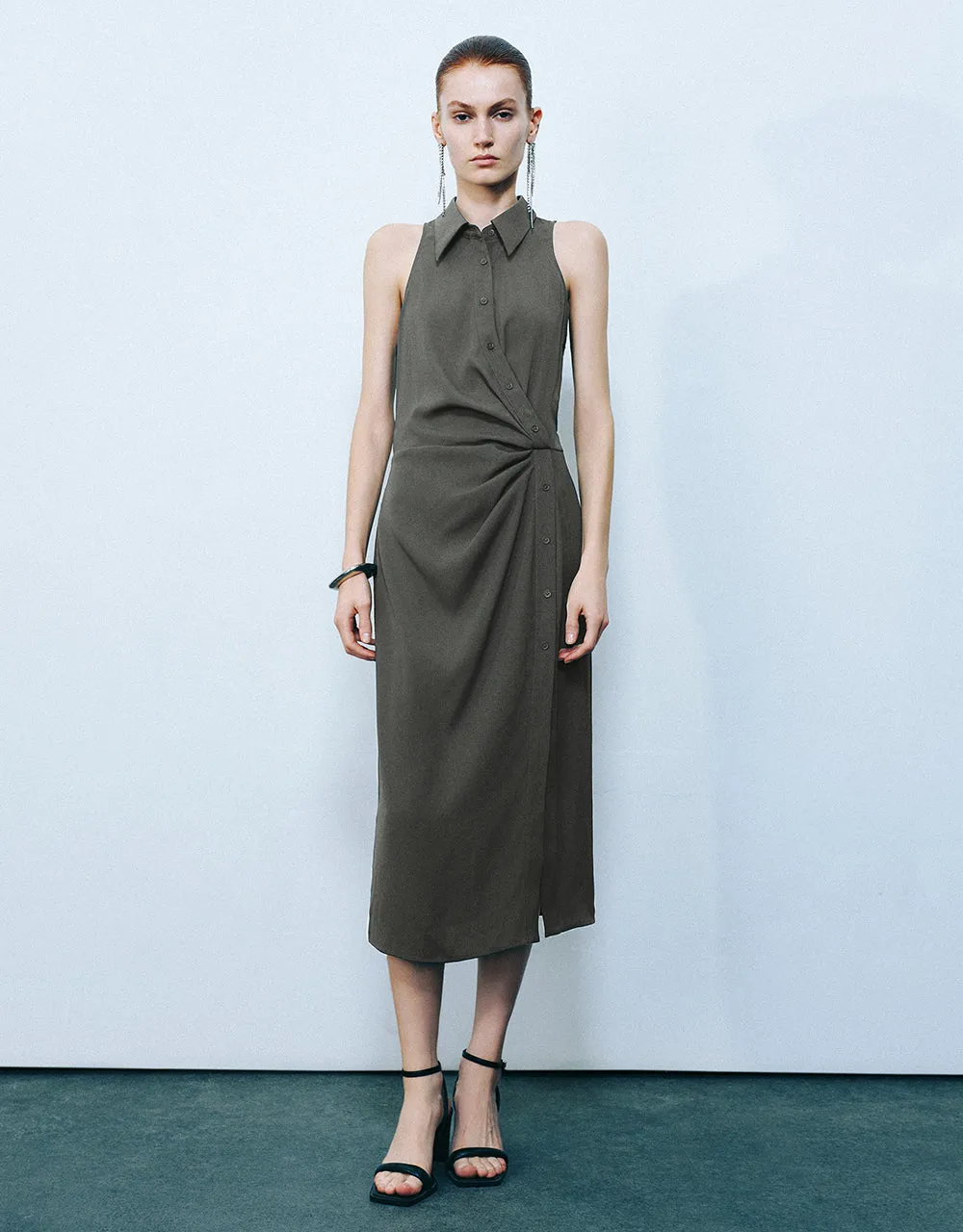 Sleeveless Straight Dress sold by Urban Revivo