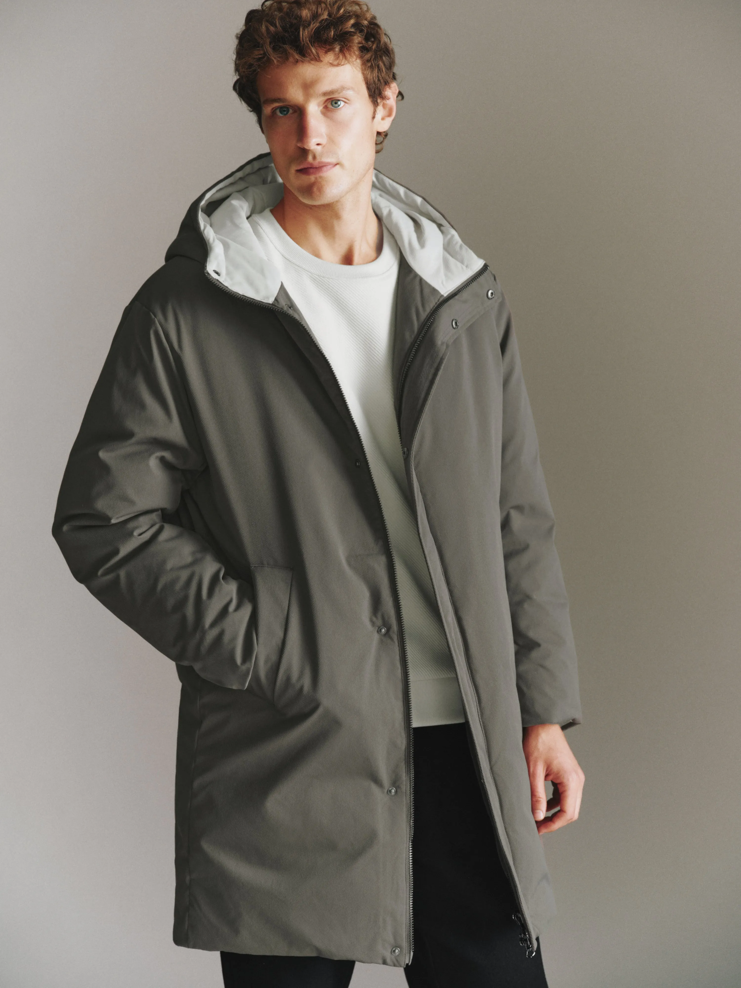 Drop Shoulder Sleeve Hooded Down Jacket sold by Urban Revivo product image thumbnail 3