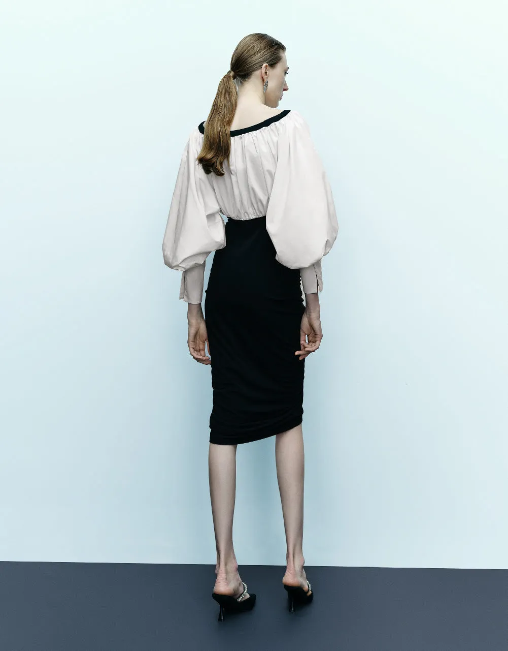 Puff Sleeve Off-Shoulder Skinny Dress sold by Urban Revivo product image thumbnail 4