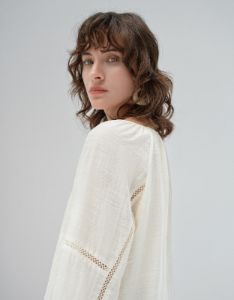 Raglan Sleeve Overhead Shirt sold by Urban Revivo