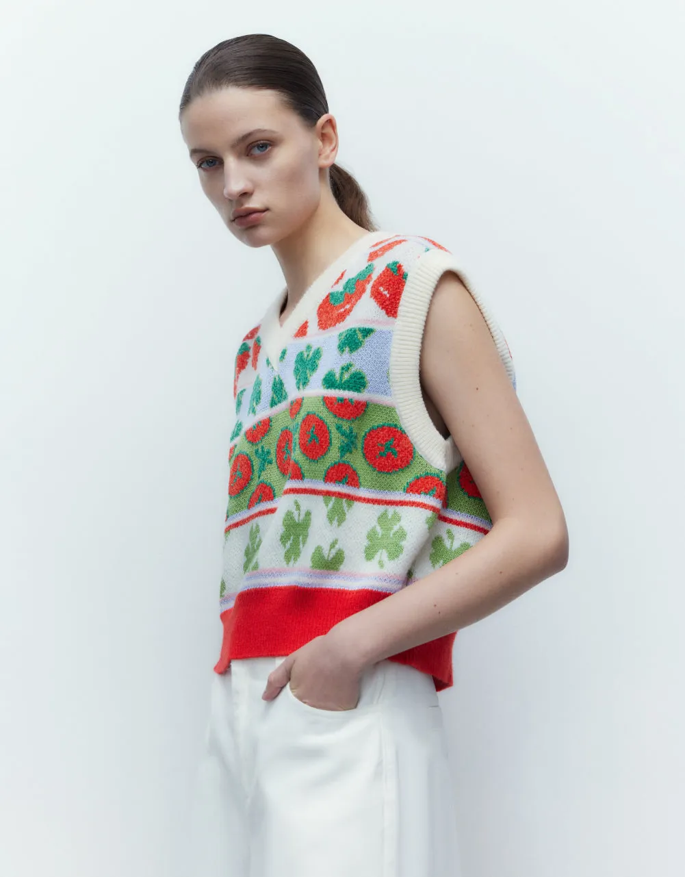 Pastel Striped Sweater Vest sold by Urban Revivo product image thumbnail 5