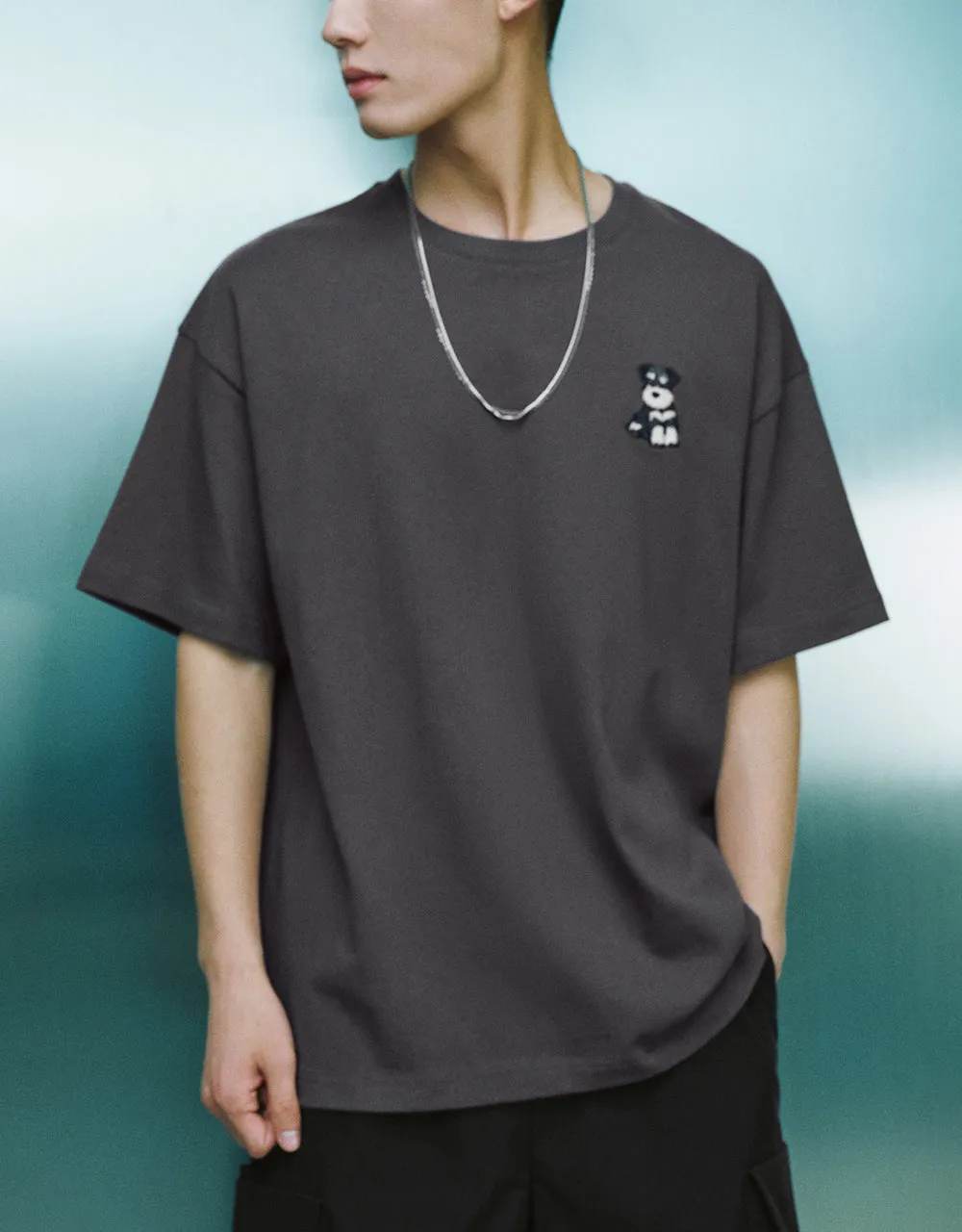 Cat Embroidered Crew Neck T-Shirt sold by Urban Revivo product image thumbnail 2