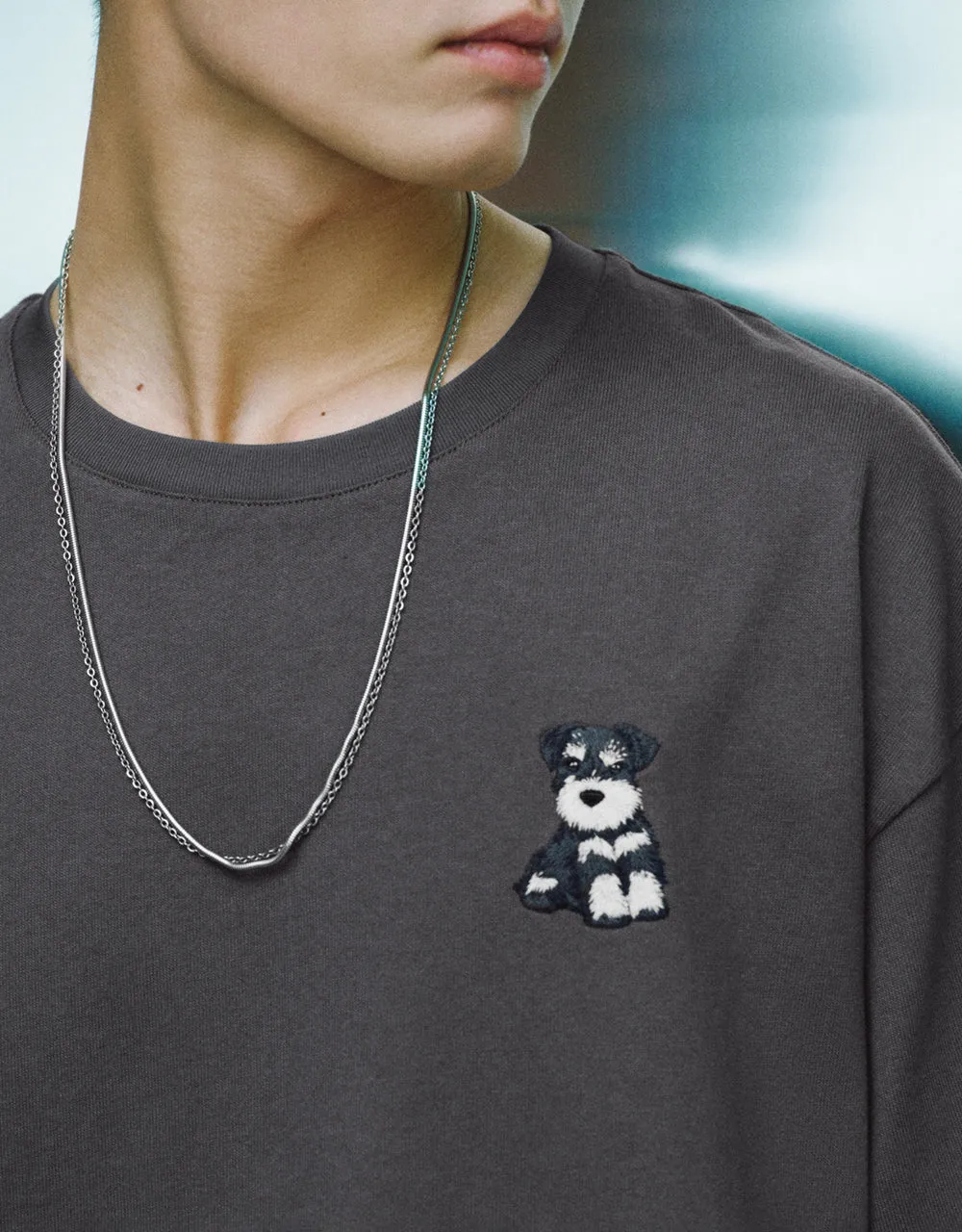 Cat Embroidered Crew Neck T-Shirt sold by Urban Revivo product image thumbnail 4