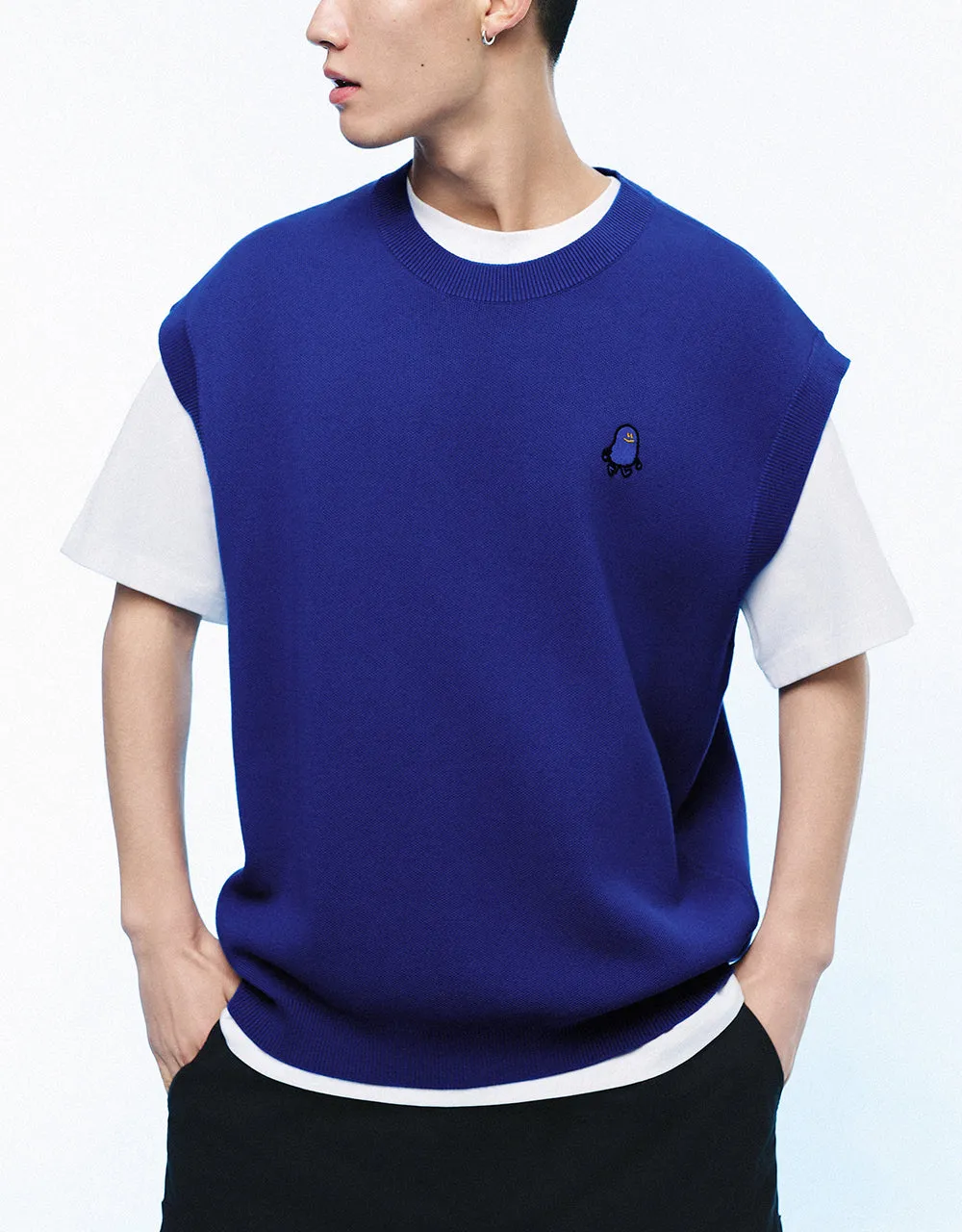 Crew Neck Knitted Tank Top sold by Urban Revivo product image thumbnail 2