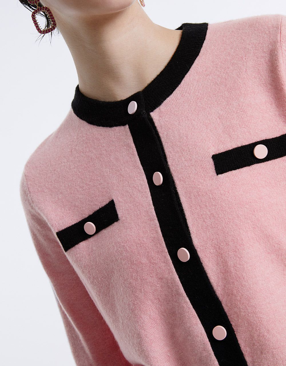 Contrast Color Cardigan sold by Urban Revivo product image thumbnail 4