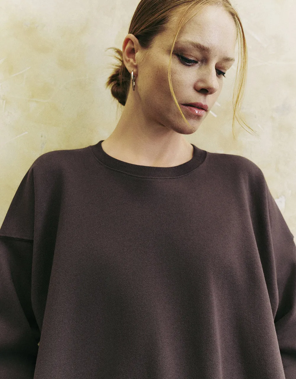 Drop Shoulder Sleeve Crew Neck Sweatshirt sold by Urban Revivo product image thumbnail 4