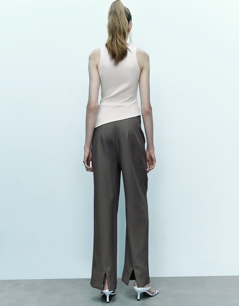 Crew Neck Tank Top sold by Urban Revivo product image thumbnail 4