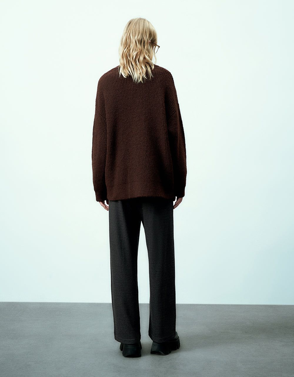 Textured Elastic Waist Knitted Wide-Leg Pants sold by Urban Revivo product image thumbnail 5