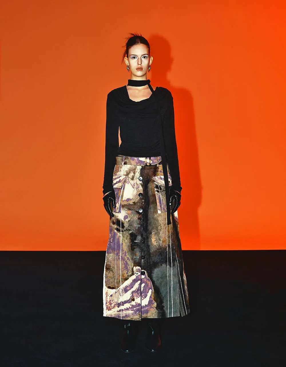 Ruched Cowl Neck Skinny T-Shirt With Tie sold by Urban Revivo product image thumbnail 3