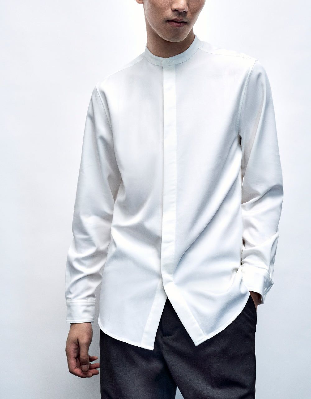 Crew Neck Straight Shirt sold by Urban Revivo product image thumbnail 2