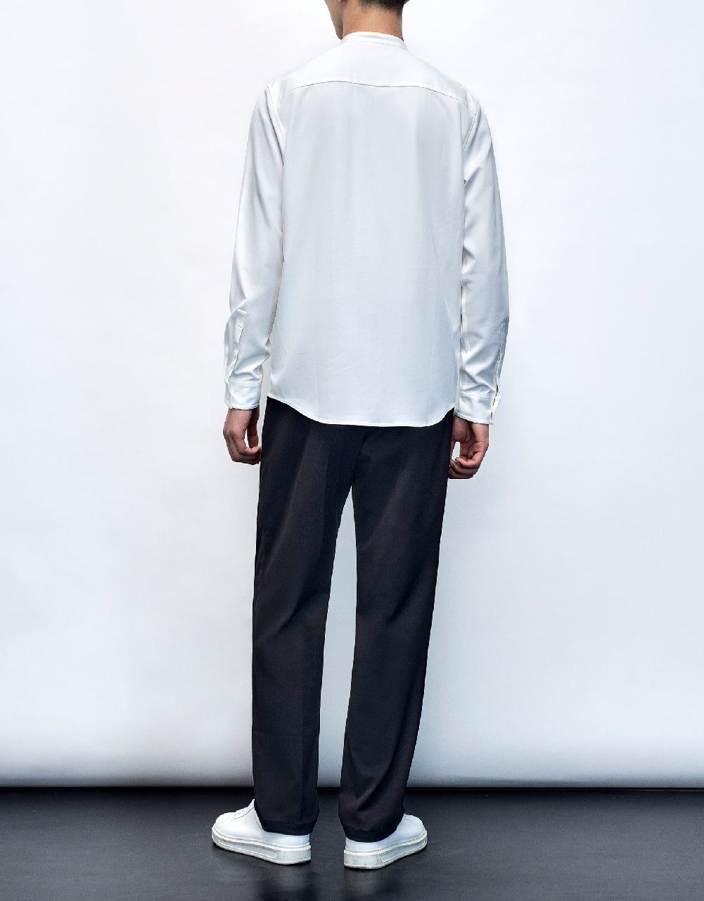 Crew Neck Straight Shirt sold by Urban Revivo product image thumbnail 4