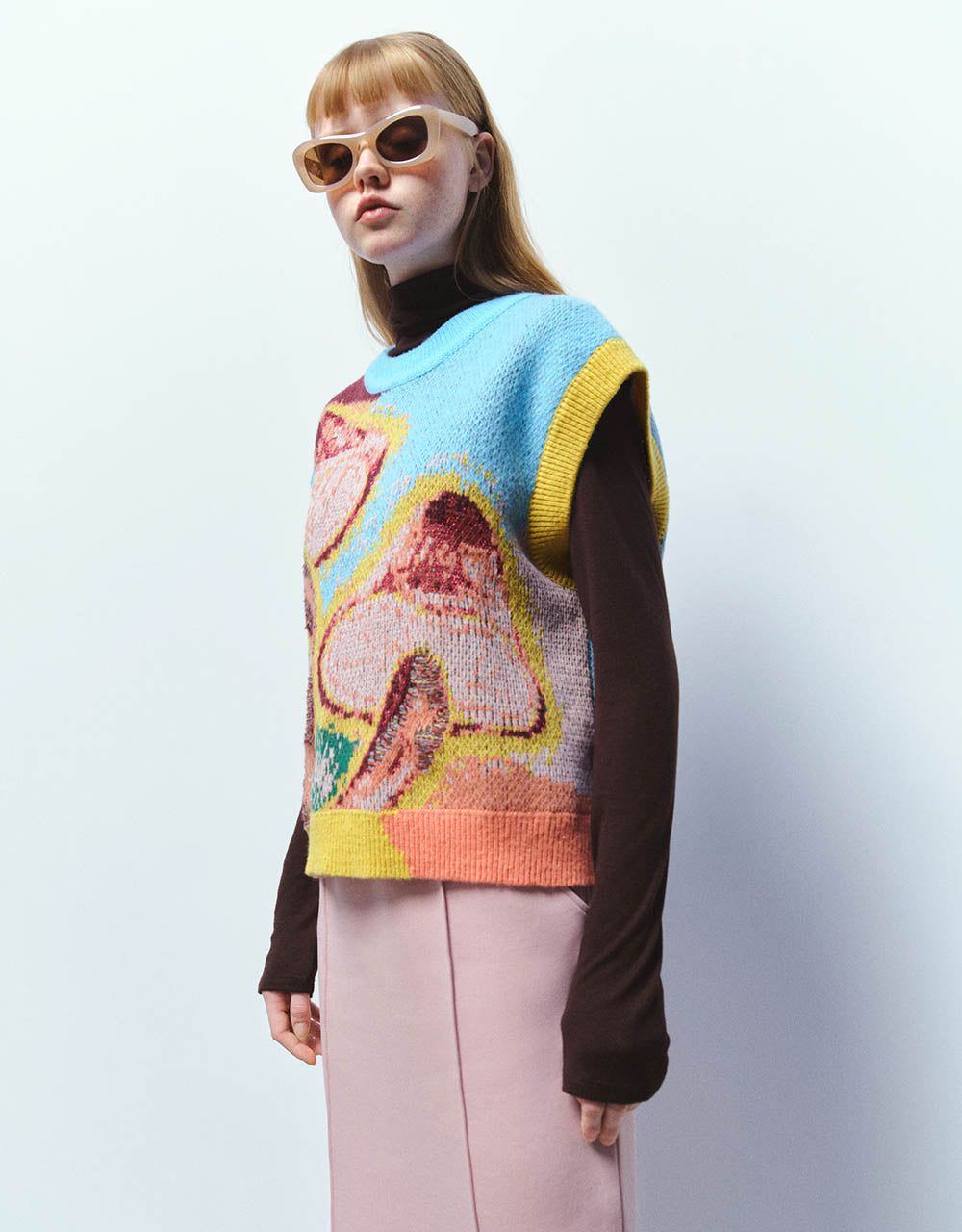 Printed Crew Neck Knitted Vest sold by Urban Revivo product image thumbnail 3