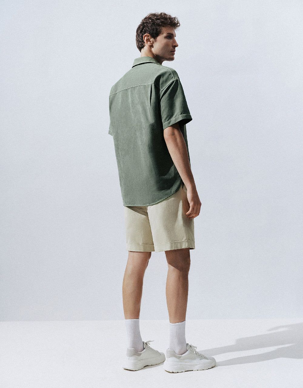 Drop Shoulder Sleeve Loose Shirt sold by Urban Revivo product image thumbnail 4