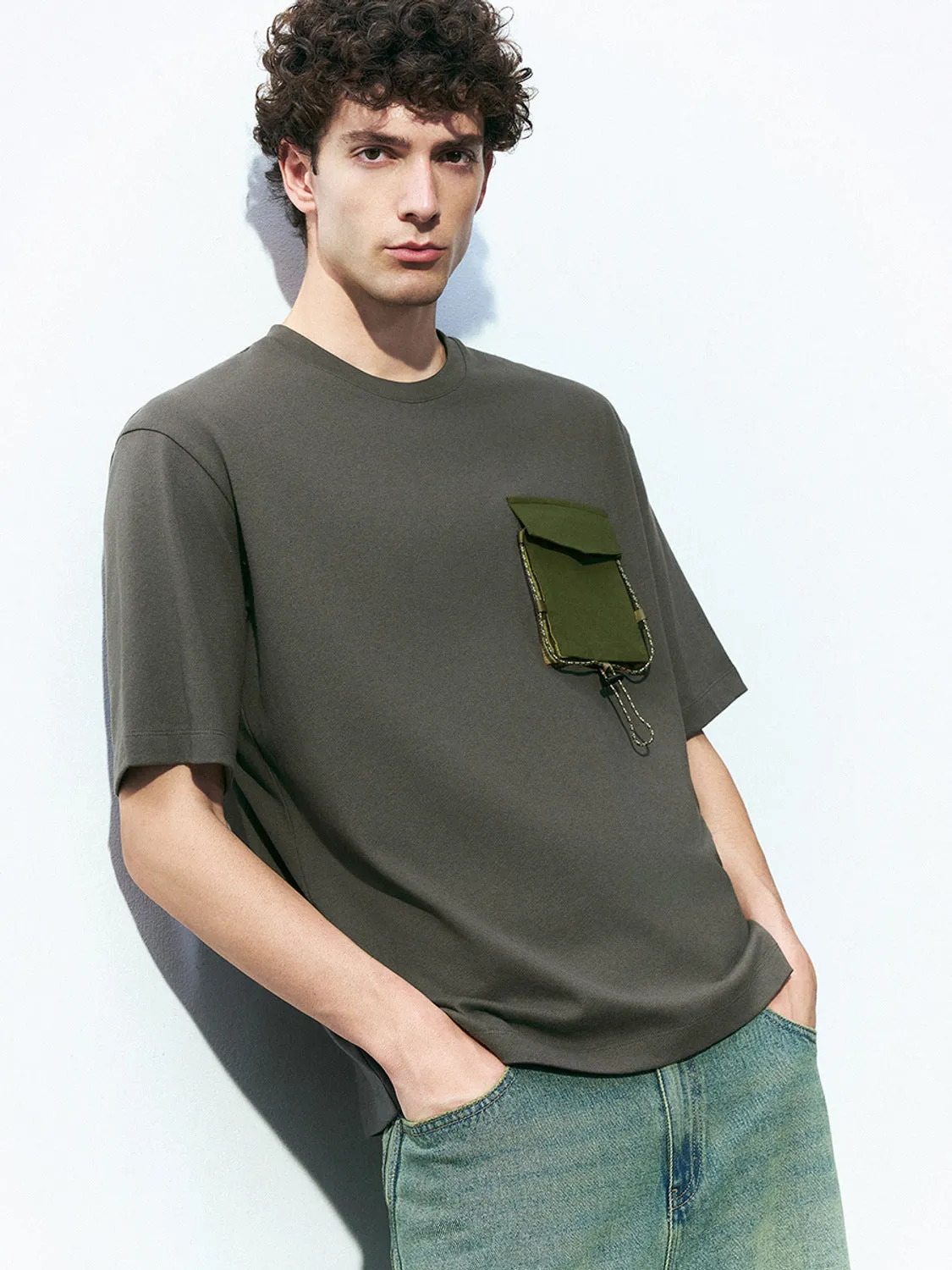 Crew Neck Loose T-Shirt sold by Urban Revivo product image thumbnail 4