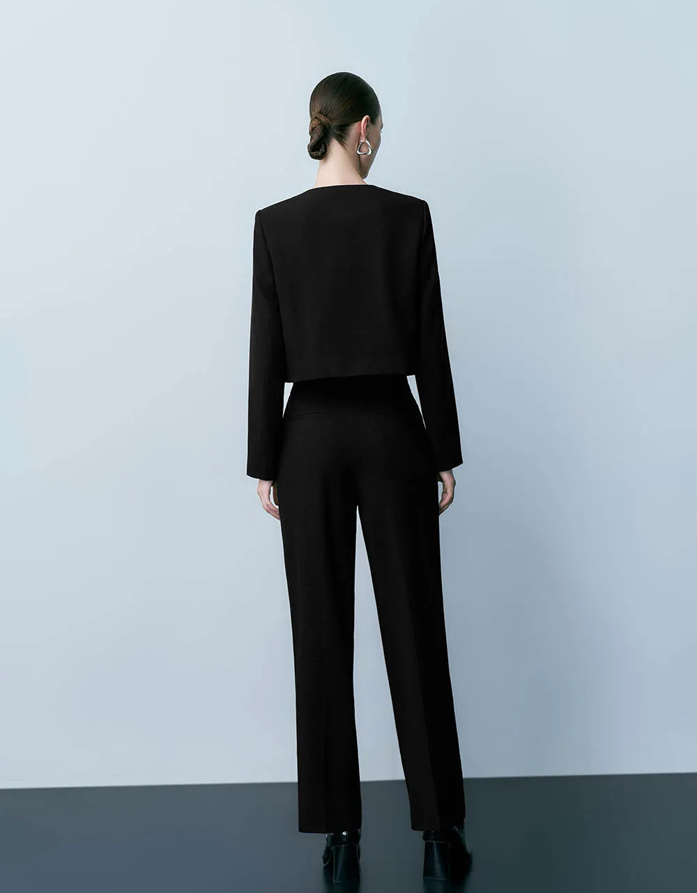 Crew Neck Straight Jacket sold by Urban Revivo product image thumbnail 4