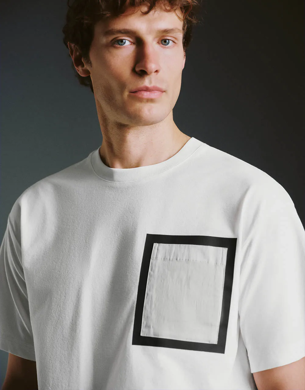 Crew Neck Loose T-Shirt sold by Urban Revivo product image thumbnail 4