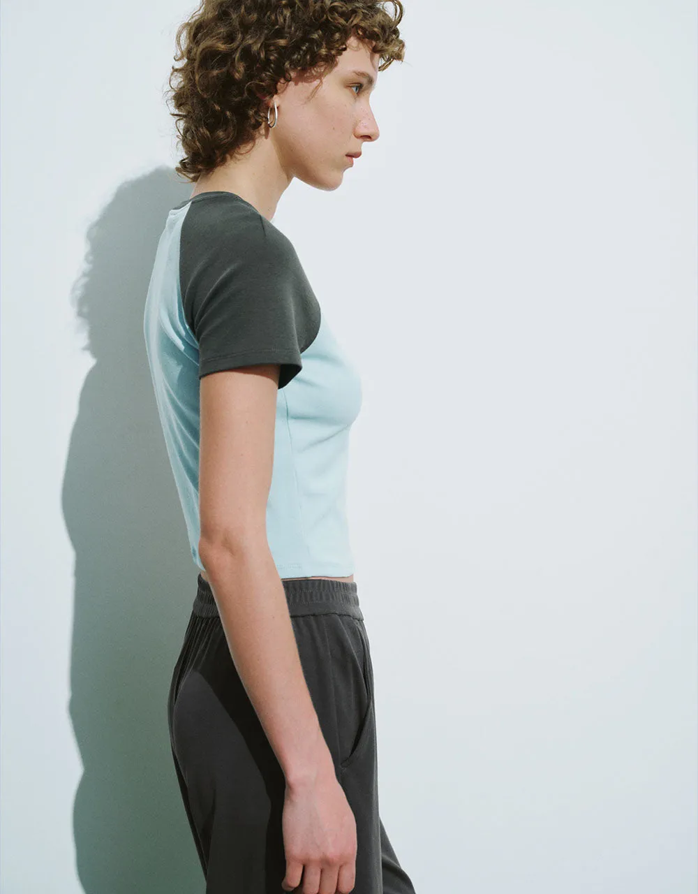 Raglan Sleeve Crew Neck Skinny T-Shirt sold by Urban Revivo product image thumbnail 3