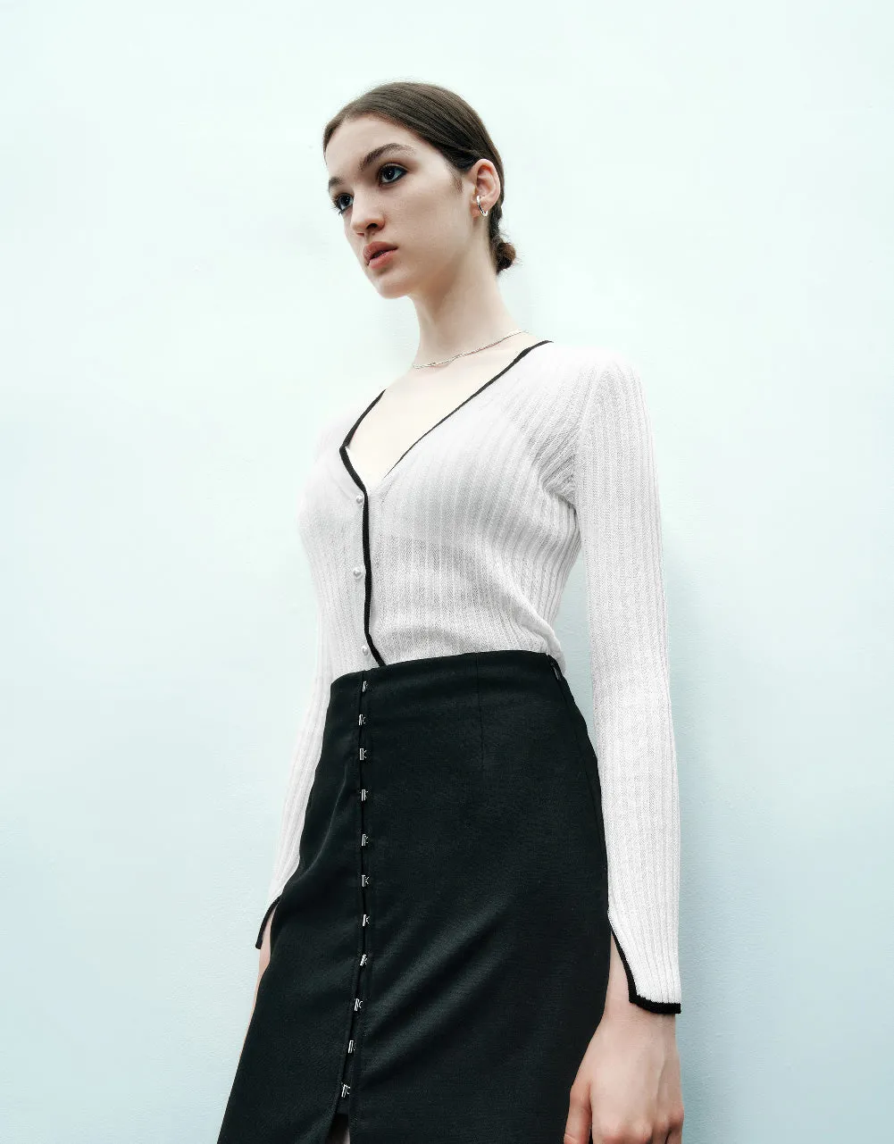 V-Neck Knitted Cardigan sold by Urban Revivo product image thumbnail 3