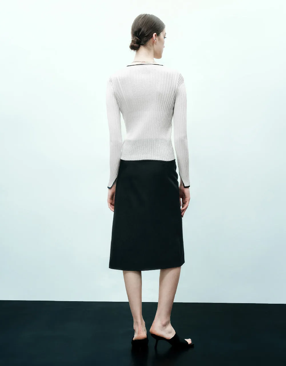 V-Neck Knitted Cardigan sold by Urban Revivo product image thumbnail 4