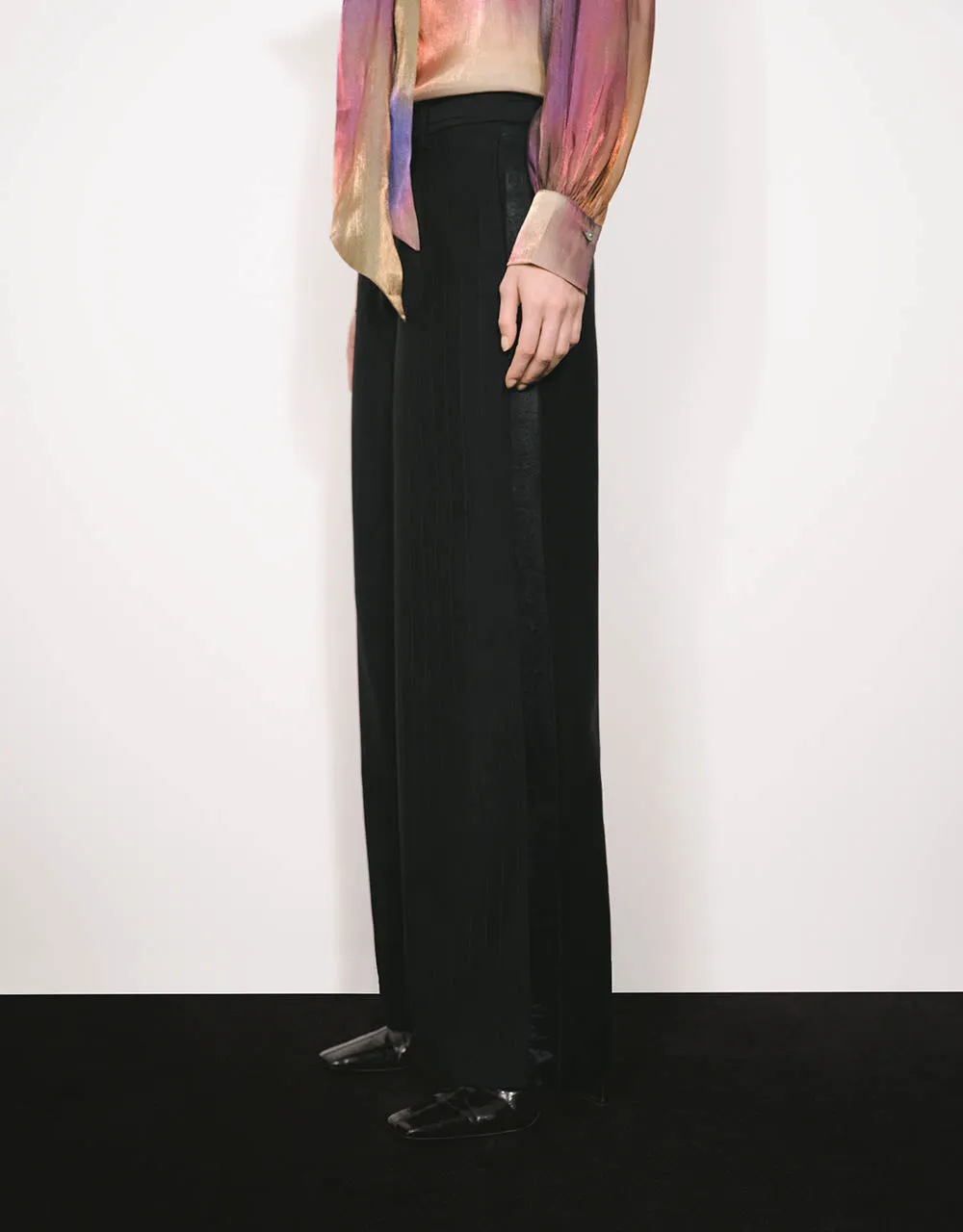 Striped Wide-Leg Pants sold by Urban Revivo product image thumbnail 4