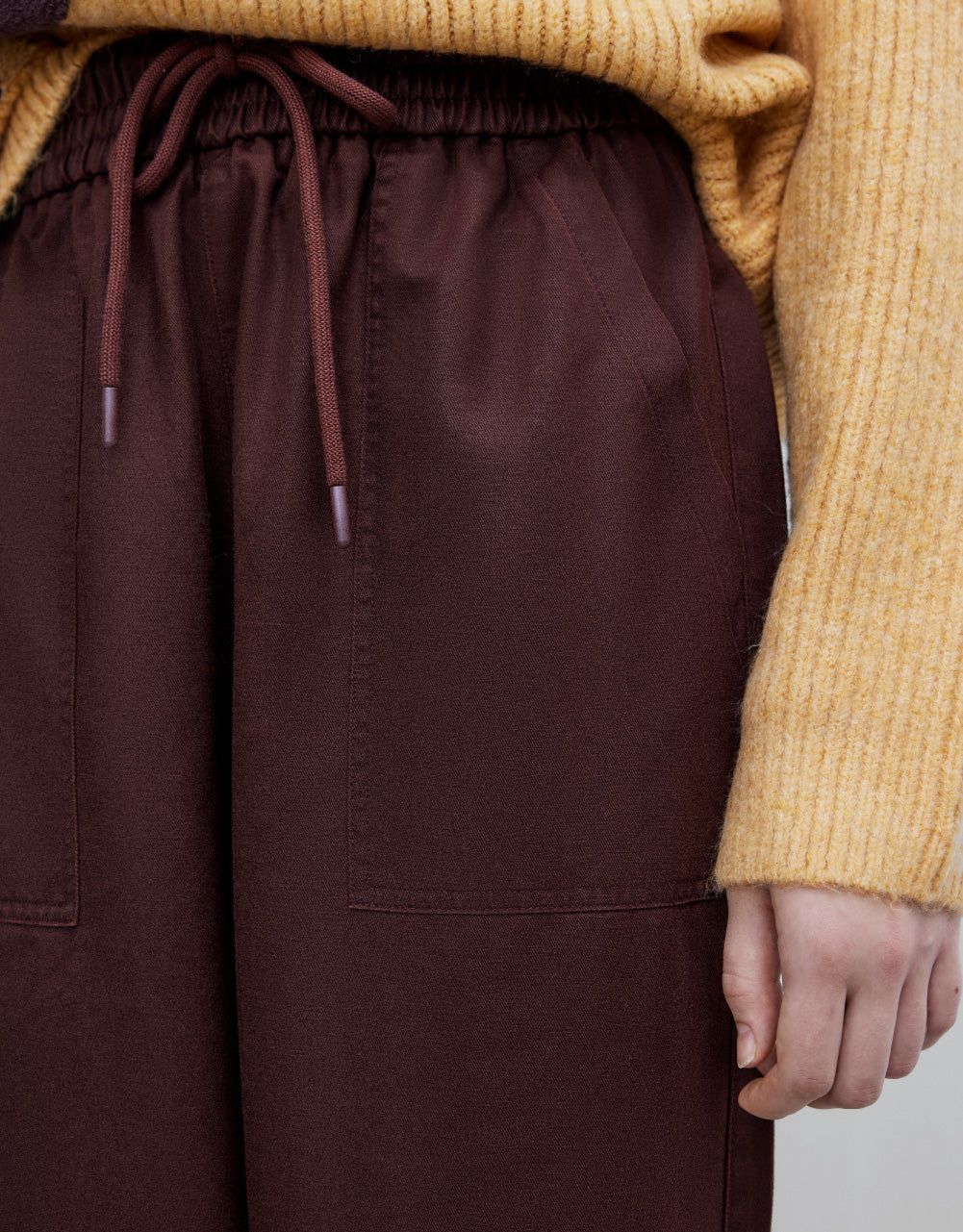 High Waist Carrot Fit Pants sold by Urban Revivo product image thumbnail 3