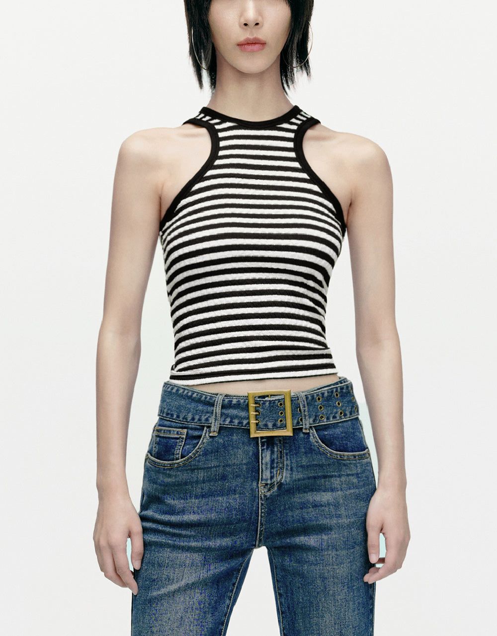 Crew Neck Tank Top sold by Urban Revivo product image thumbnail 2