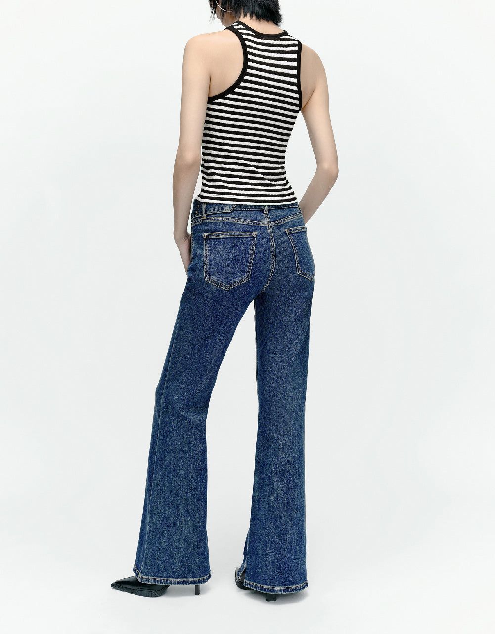 Crew Neck Tank Top sold by Urban Revivo product image thumbnail 4