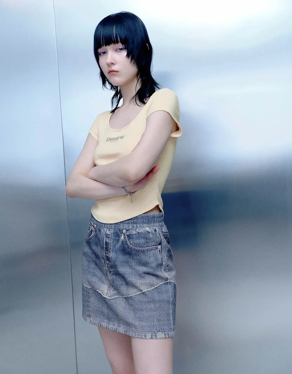 U Neck Skinny T-Shirt sold by Urban Revivo product image thumbnail 3