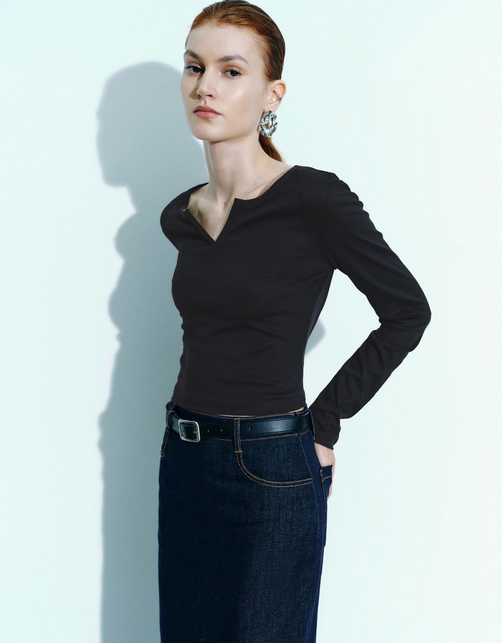 Crew Neck Skinny T-Shirt sold by Urban Revivo product image thumbnail 3