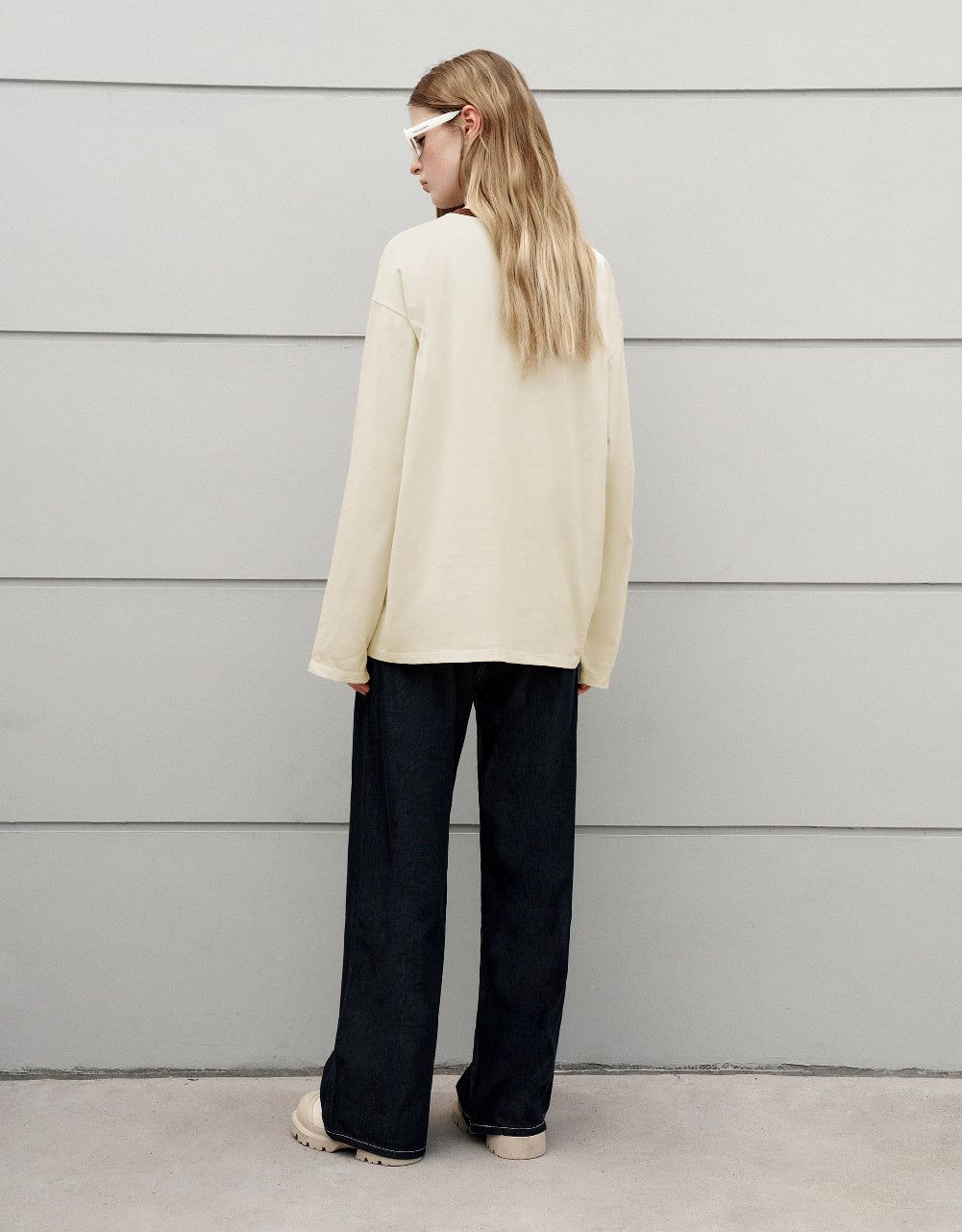 Crew Neck Loose T-Shirt sold by Urban Revivo product image thumbnail 4