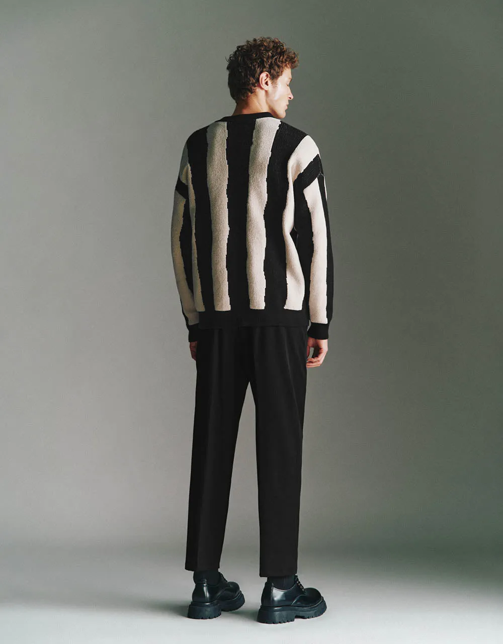 Striped V-Neck Knitted Cardigan sold by Urban Revivo product image thumbnail 3