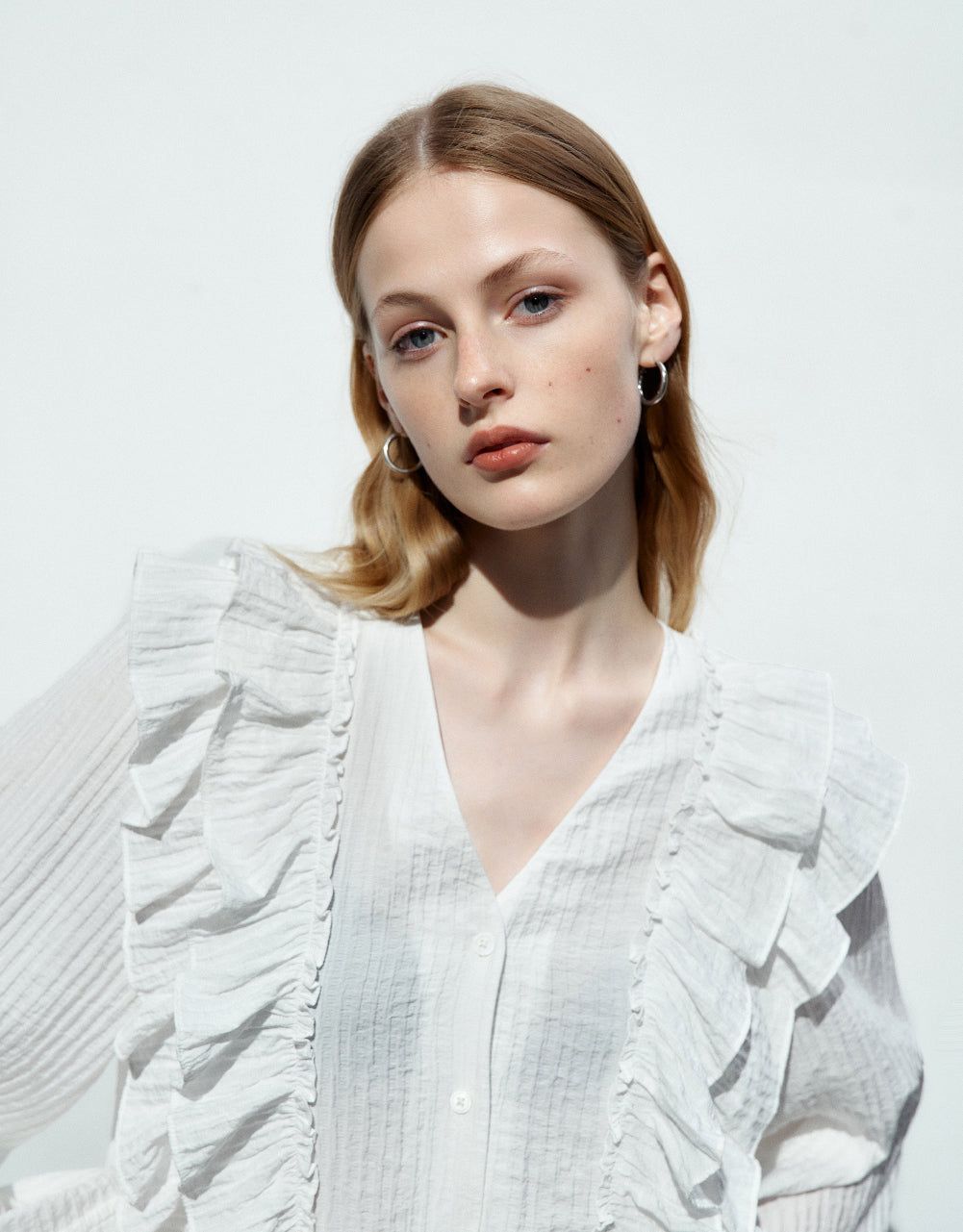 Textured Ruffle Straight Shirt sold by Urban Revivo product image thumbnail 5