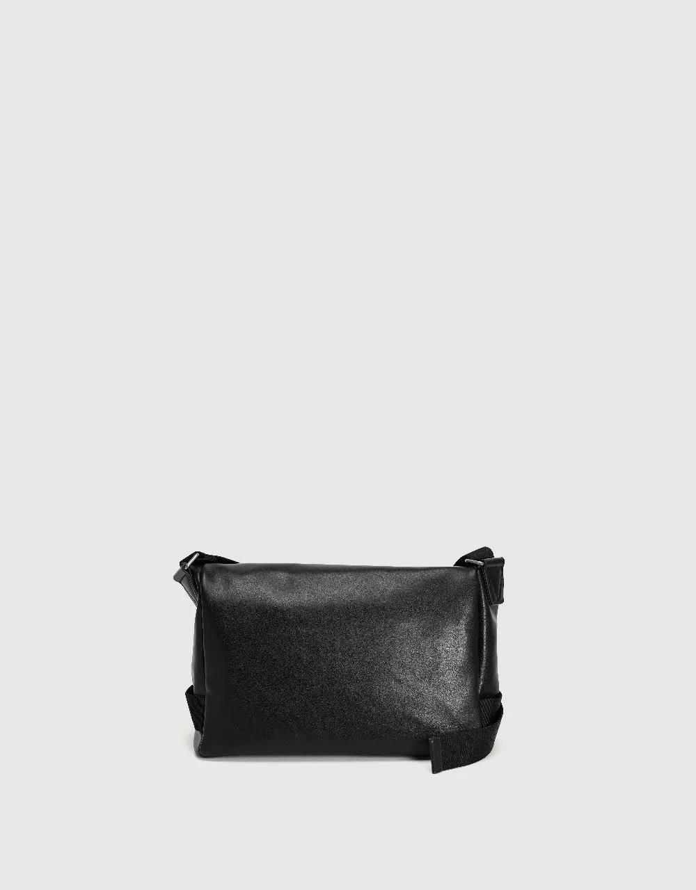 Multi-Pocket Vegan Leather Crossbody Bag sold by Urban Revivo product image thumbnail 4