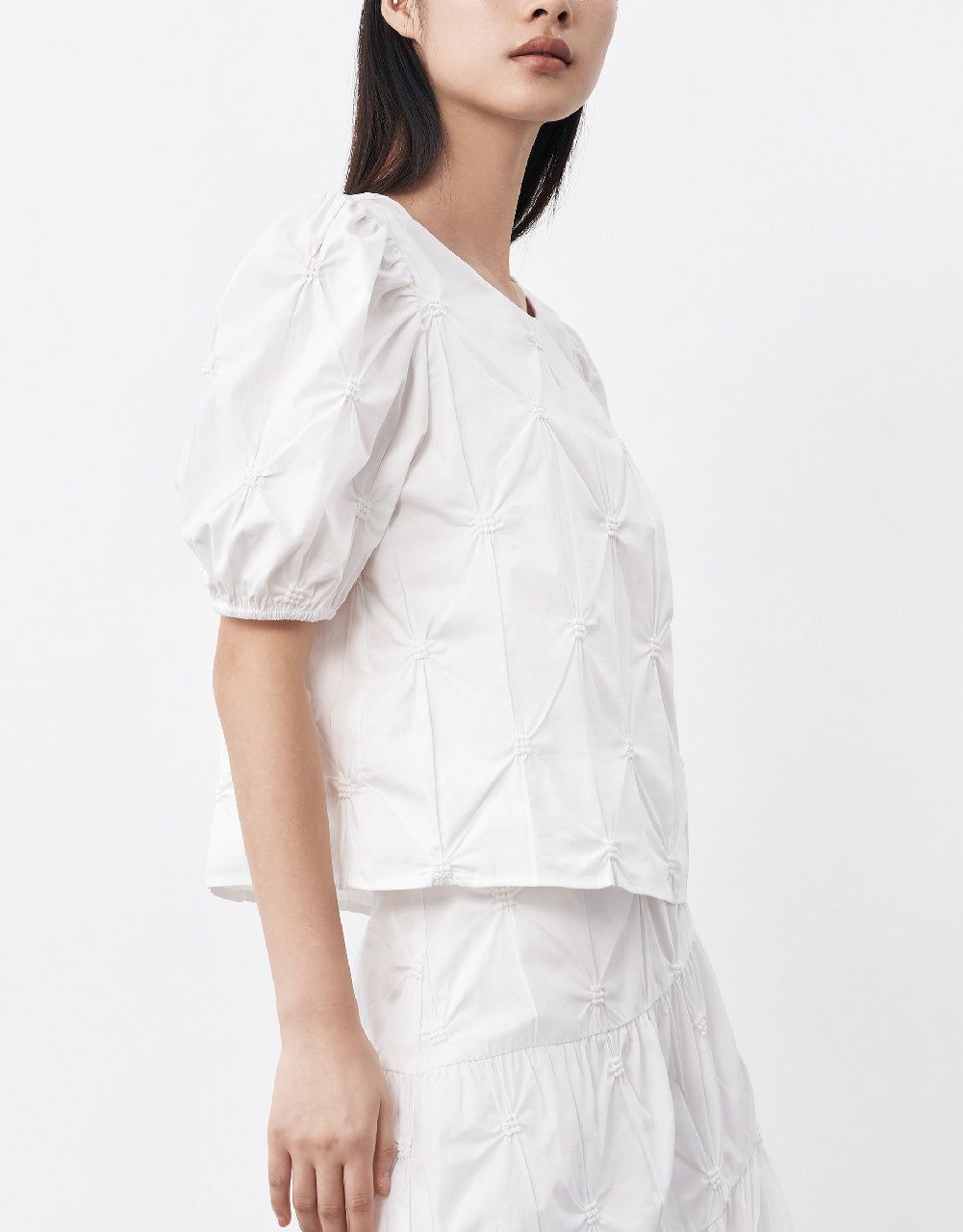 Embossed Puff Sleeve Overhead Shirt sold by Urban Revivo product image thumbnail 3