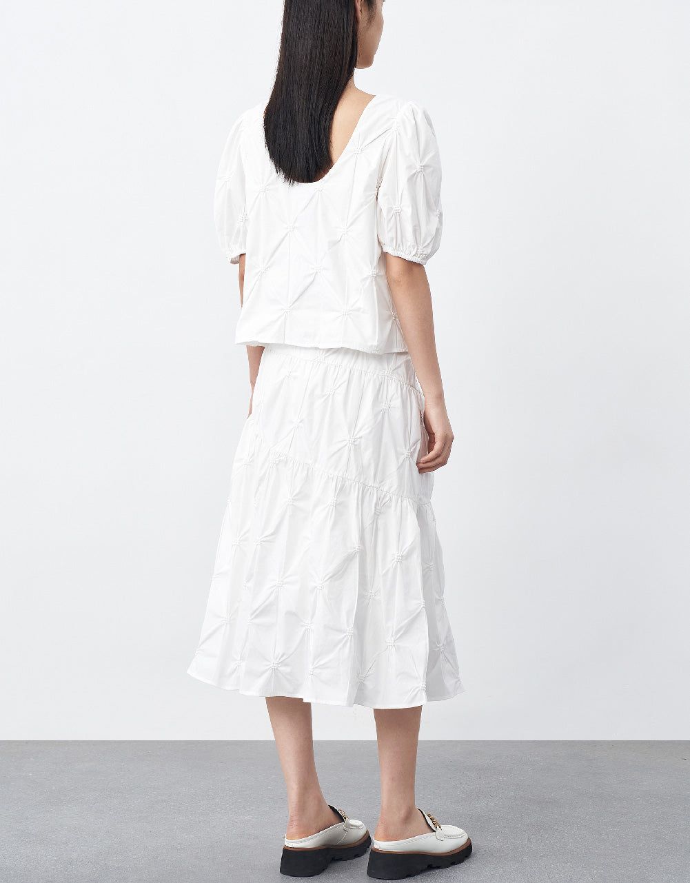 Embossed Puff Sleeve Overhead Shirt sold by Urban Revivo product image thumbnail 4