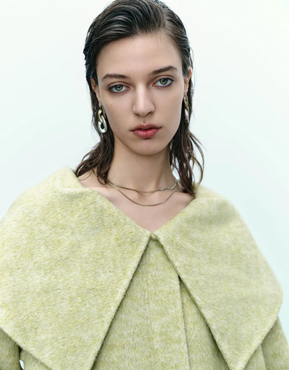 Loose A-Line Wool Blend Coat sold by Urban Revivo product image thumbnail 4