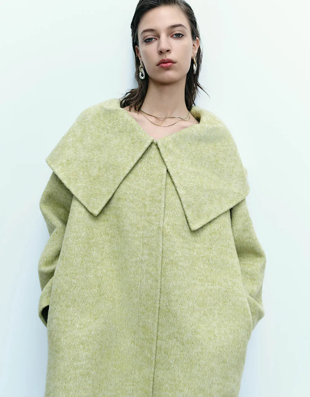 Loose A-Line Wool Blend Coat sold by Urban Revivo product image thumbnail 2