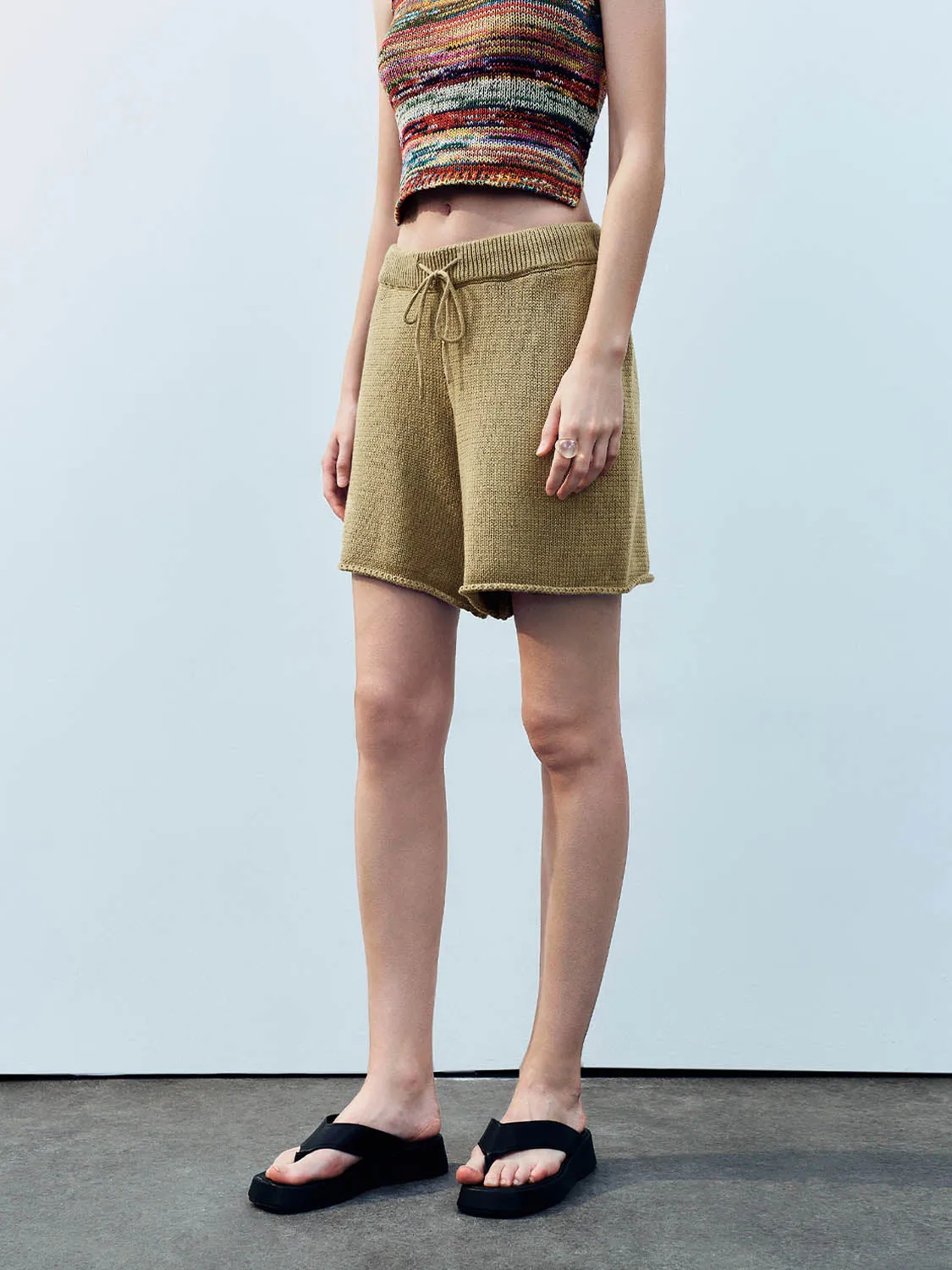 Drawstring Waist Knitted Shorts sold by Urban Revivo product image thumbnail 3