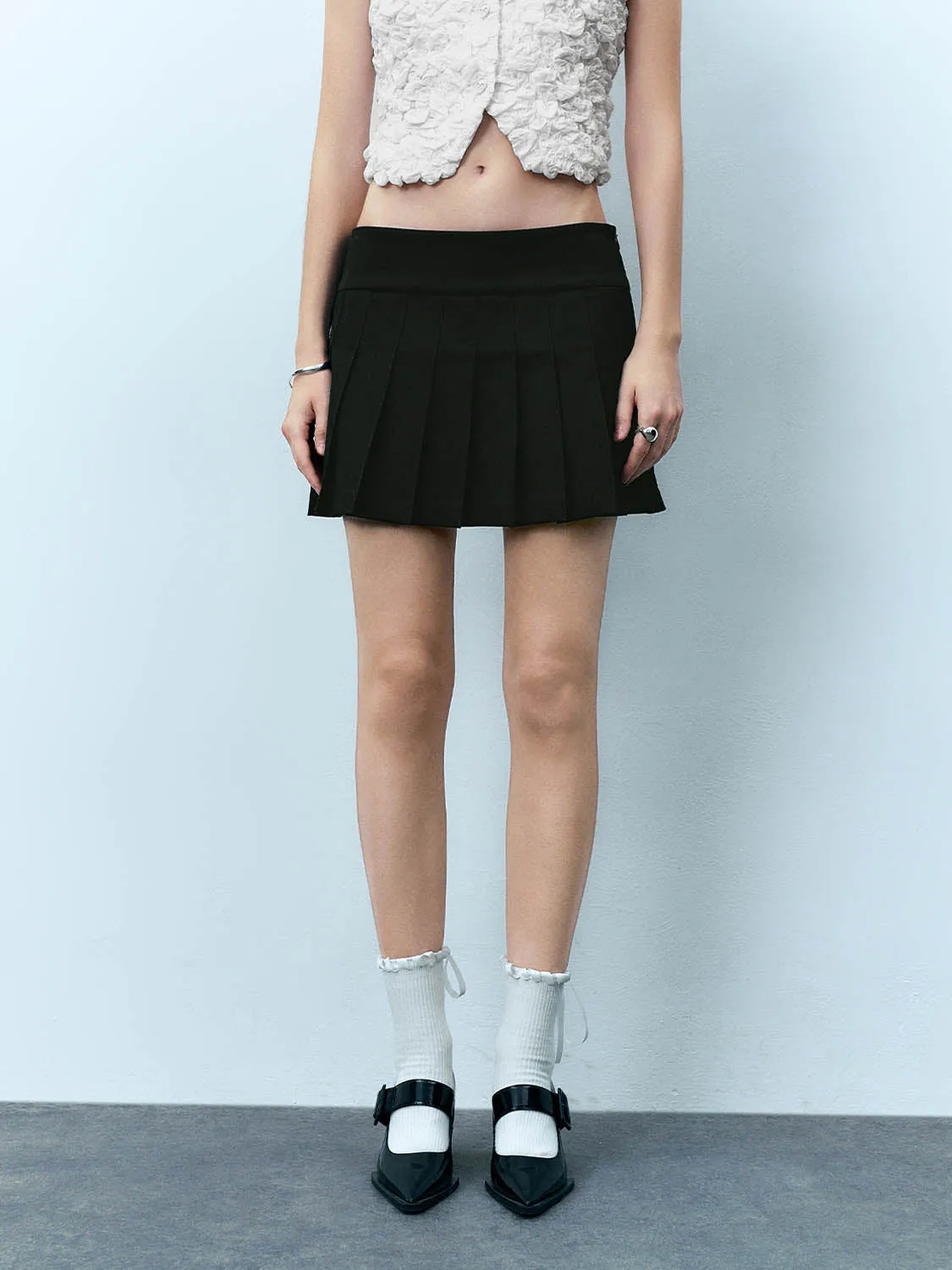Pleated Mini A-Line Skirt sold by Urban Revivo product image thumbnail 2