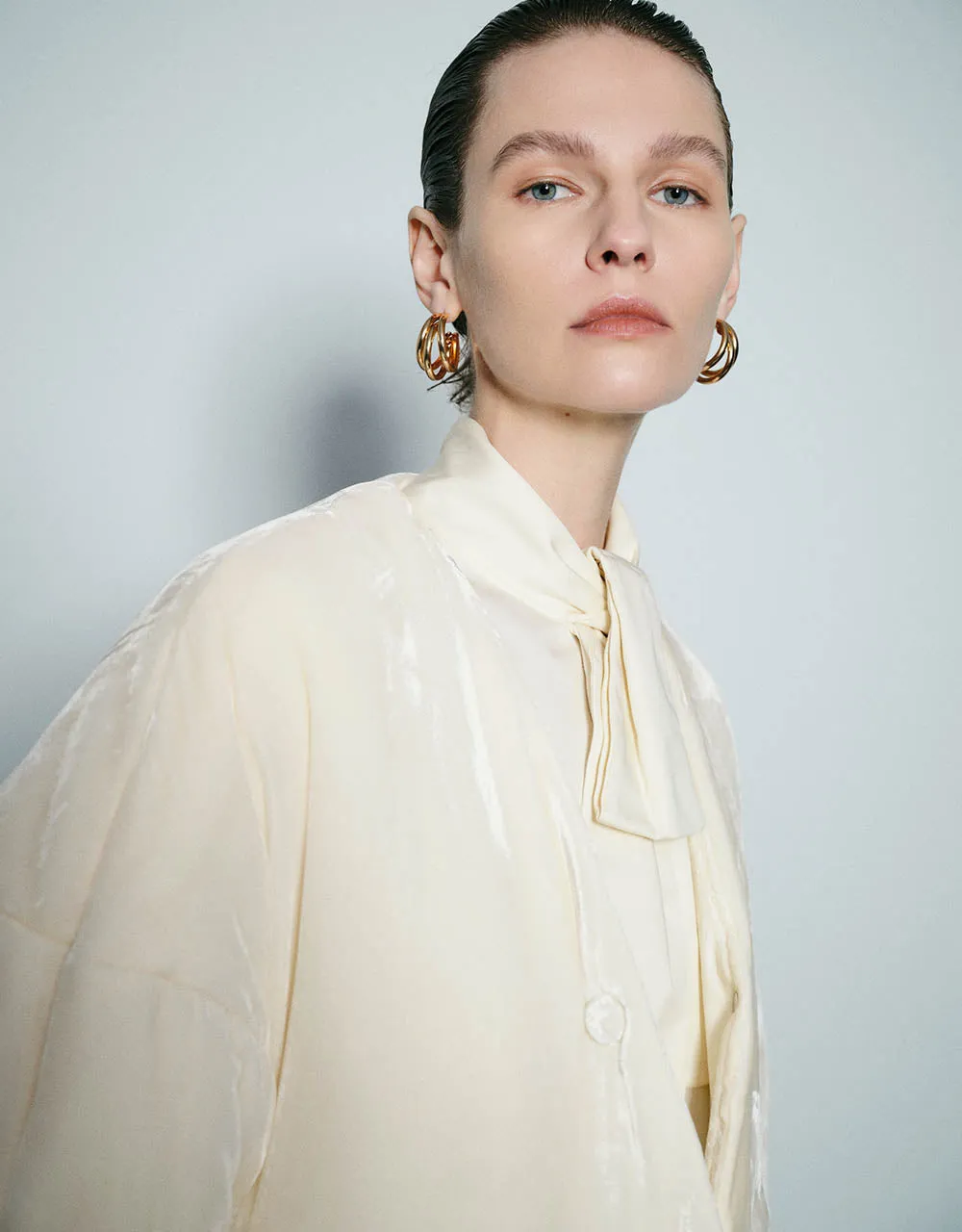 V-Neck Straight Padded Coat sold by Urban Revivo product image thumbnail 5