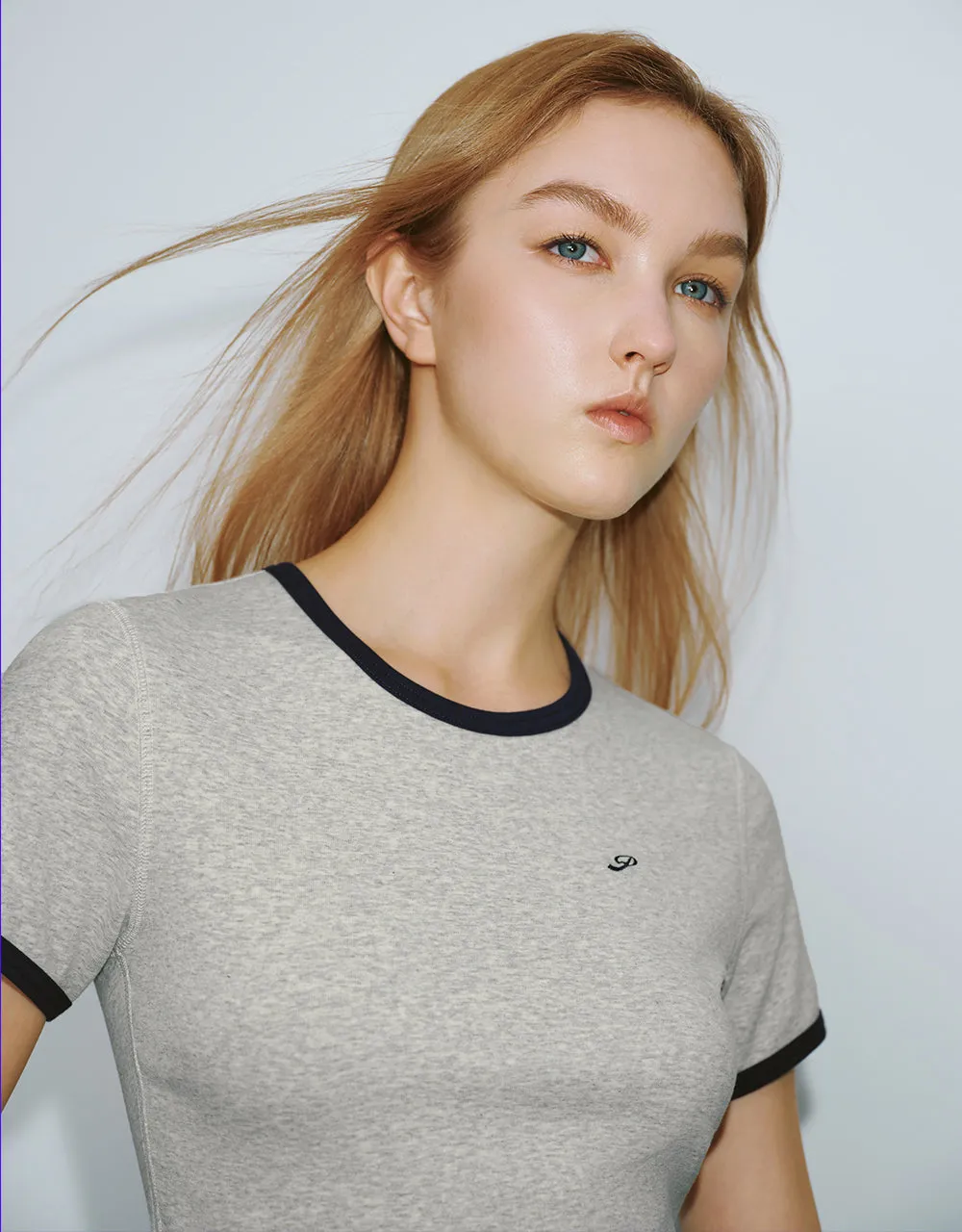 Crew Neck Skinny T-Shirt sold by Urban Revivo product image thumbnail 4