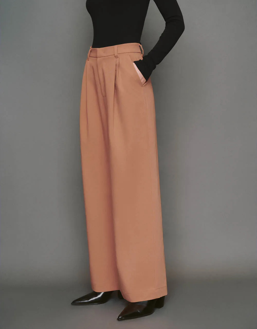 Wide-Leg Loose Pants sold by Urban Revivo product image thumbnail 4