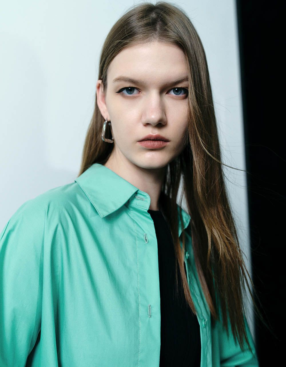 Button Up Loose Shirt sold by Urban Revivo product image thumbnail 5